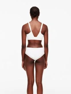 Chantelle TRUE LACE Bügel BH 27 Chantelle TRUE LACE Bügel BH -Bademode Verkaufsgeschäft C11M10 0LW 15