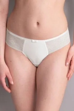 Rosa Faia Shorty Rosemary