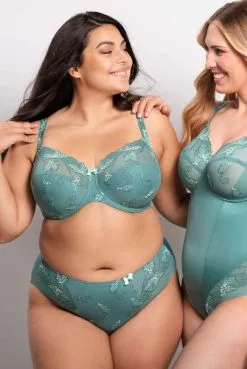 Ulla Slip Carla 7 Ulla Slip Carla -Bademode Verkaufsgeschäft Ulla Slip Carla 2132 069 jade 02 1280x1280