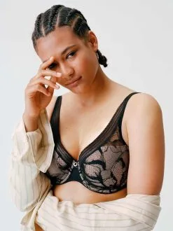 Chantelle TRUE LACE T-Shirt BH 15 Chantelle TRUE LACE T-Shirt BH -Bademode Verkaufsgeschäft c11m20 011 1 1 3