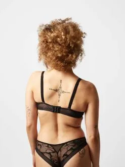 Chantelle TRUE LACE T-Shirt BH -Bademode Verkaufsgeschäft c11m20 011 3