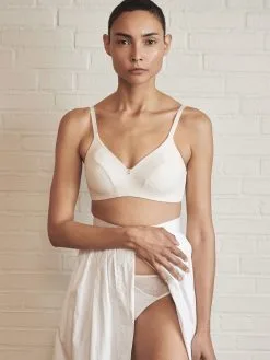 Femilet CLOUDIA Bügelloser BH 25 Femilet CLOUDIA Bügelloser BH -Bademode Verkaufsgeschäft f94170 0nl 1